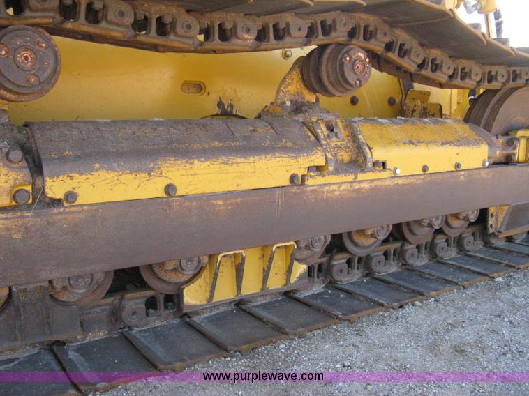 image for item A4470 2004 John Deere 750C LGP II dozer