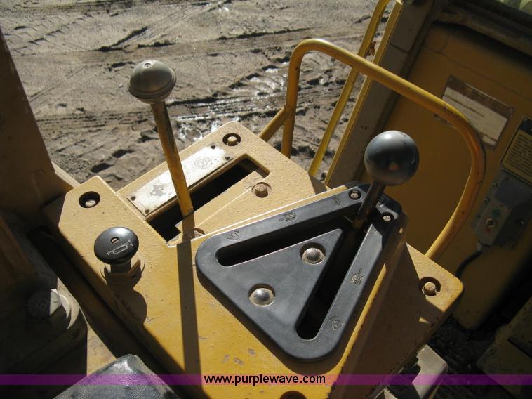 image for item A4471 1991 Caterpillar 953 track loader