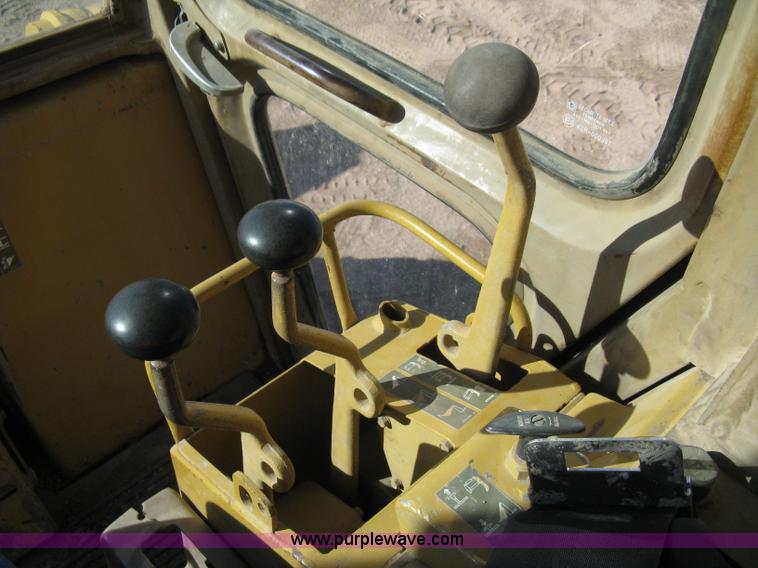 image for item A4471 1991 Caterpillar 953 track loader
