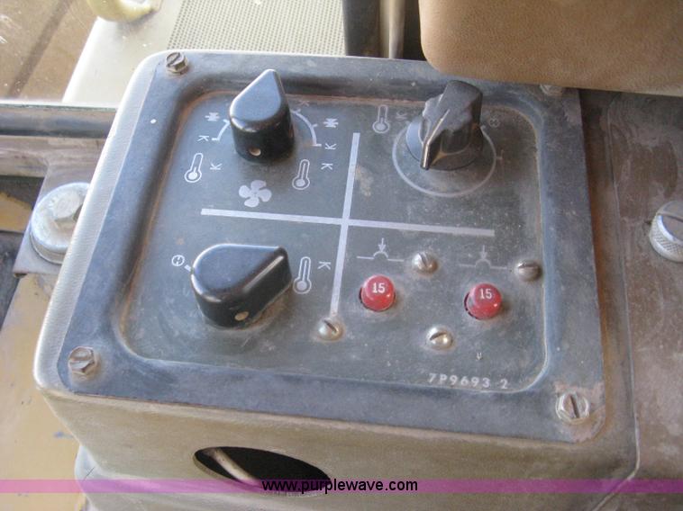 image for item A4471 1991 Caterpillar 953 track loader