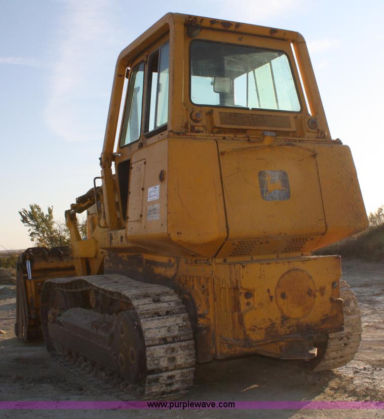 image for item A6512 1978 John Deere 755 track loader