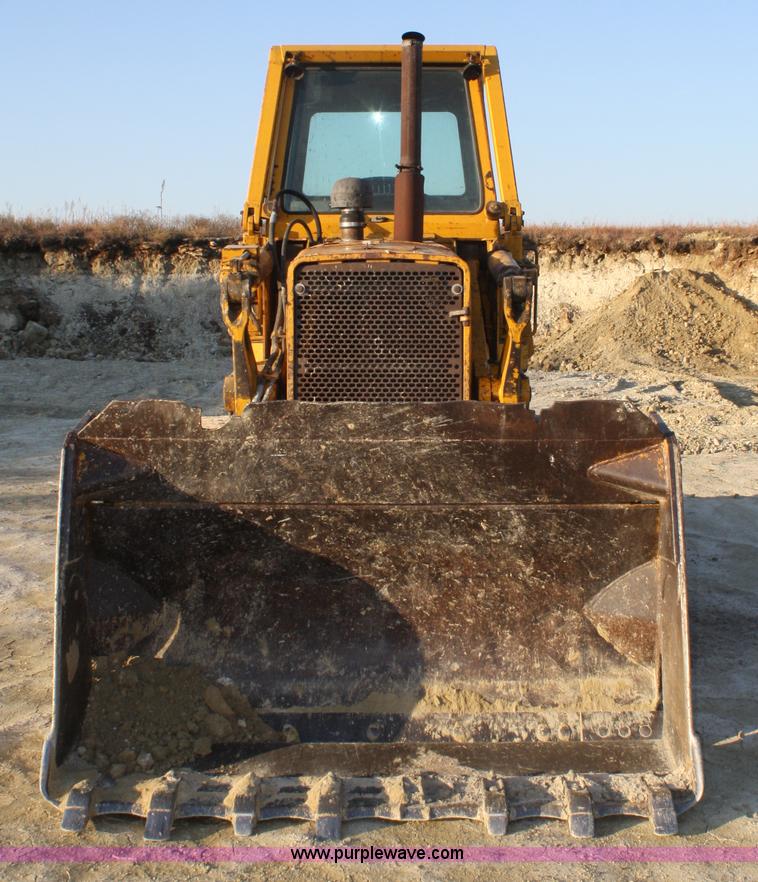 image for item A6512 1978 John Deere 755 track loader