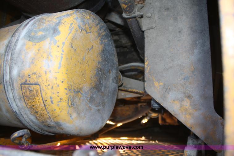 image for item A6512 1978 John Deere 755 track loader