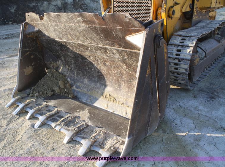 image for item A6512 1978 John Deere 755 track loader