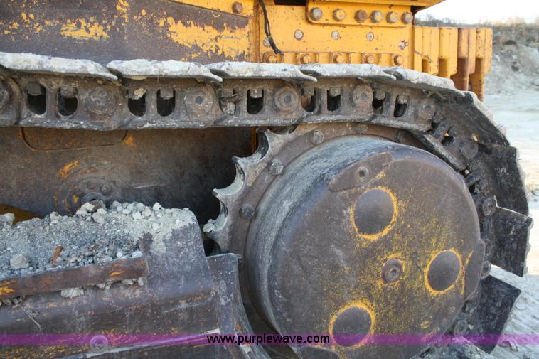 image for item A6512 1978 John Deere 755 track loader