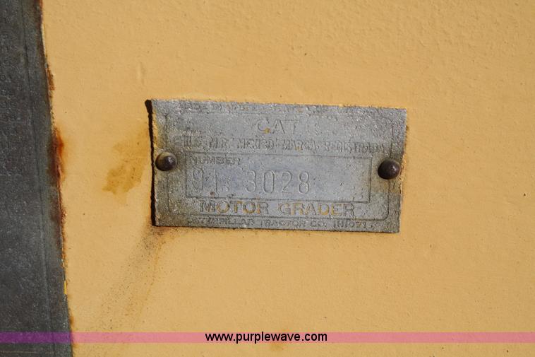 image for item A6526 Caterpillar 212 motor grader