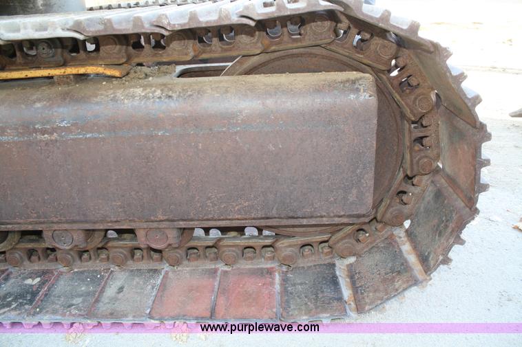 image for item A6531 1977 John Deere 690B excavator