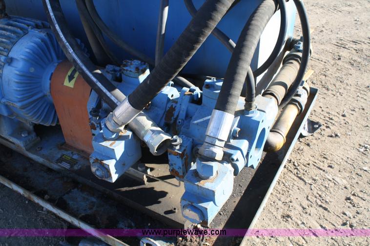 image for item A6532 Young hydraulic power unit