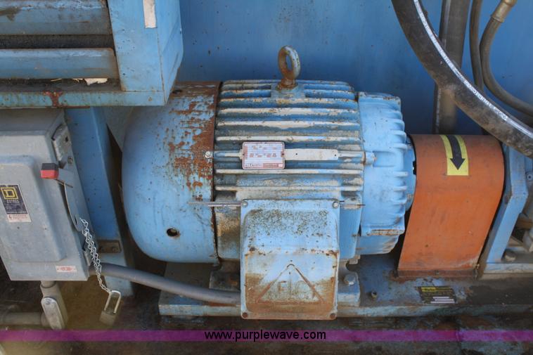 image for item A6532 Young hydraulic power unit