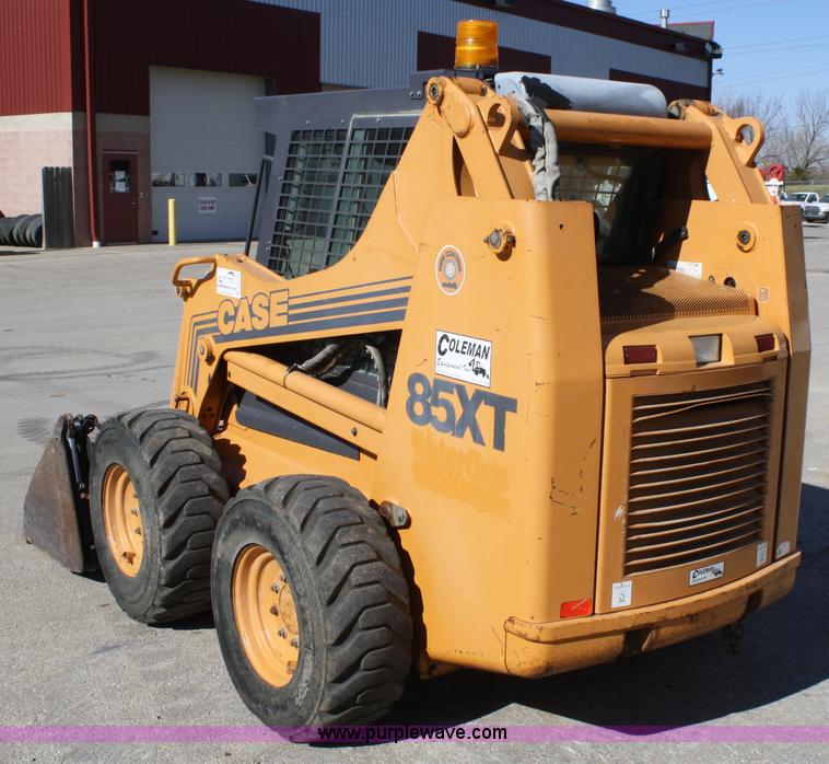 image for item A6533 2002 Case 85XT skid steer