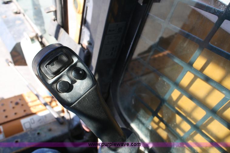 image for item A6533 2002 Case 85XT skid steer