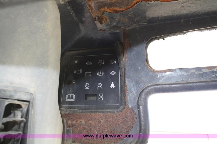image for item A6533 2002 Case 85XT skid steer