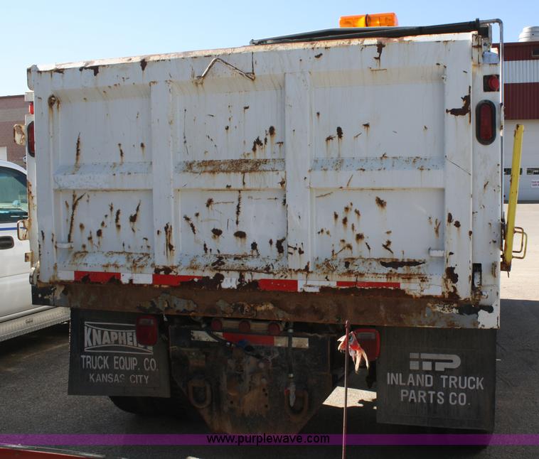 image for item A6534 1995 Freightliner FL70 dump truck