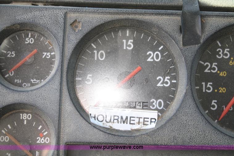 image for item A6534 1995 Freightliner FL70 dump truck