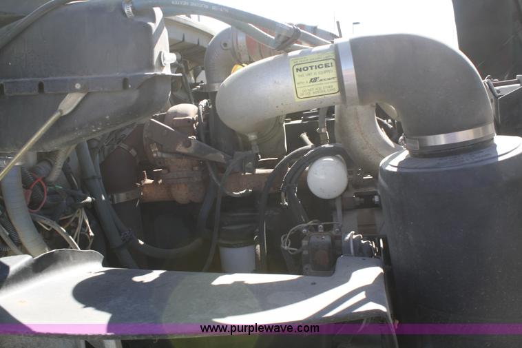 image for item A6534 1995 Freightliner FL70 dump truck