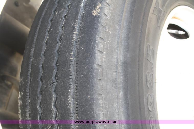 image for item A6534 1995 Freightliner FL70 dump truck