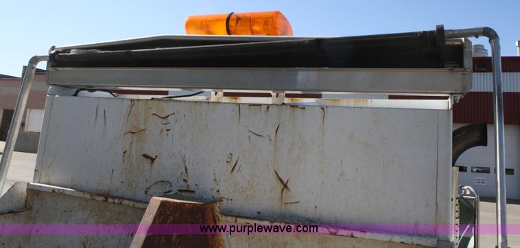 image for item A6534 1995 Freightliner FL70 dump truck