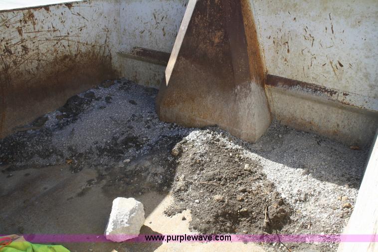 image for item A6534 1995 Freightliner FL70 dump truck