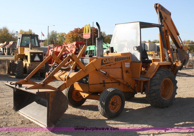 image for item A6537 1977 Case 580C-CK backhoe