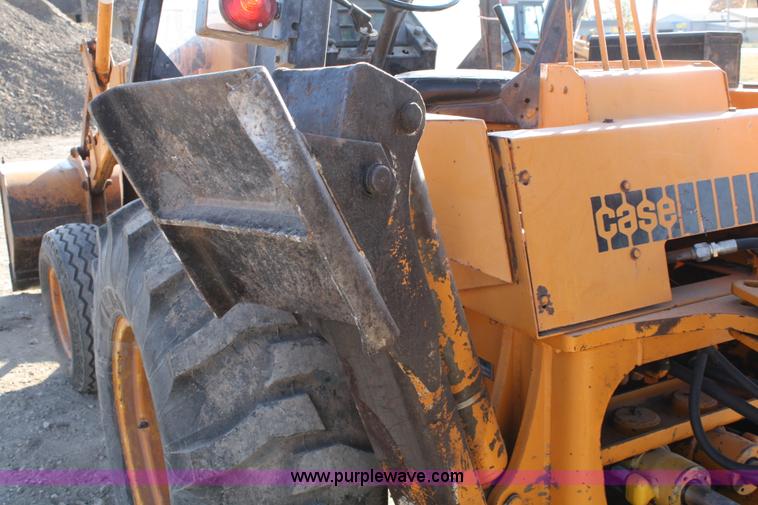 image for item A6537 1977 Case 580C-CK backhoe