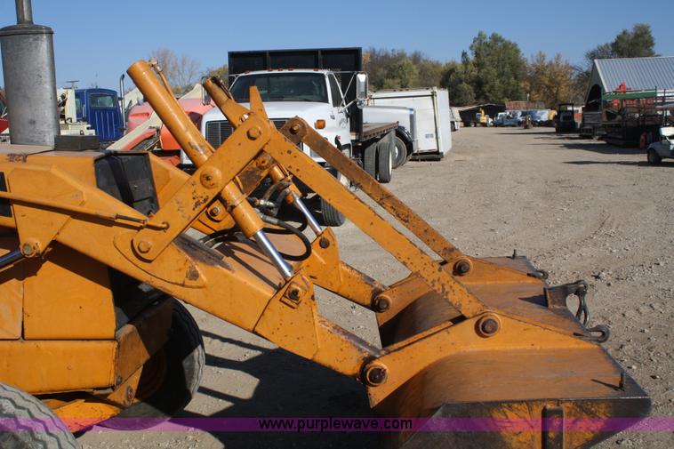 image for item A6537 1977 Case 580C-CK backhoe