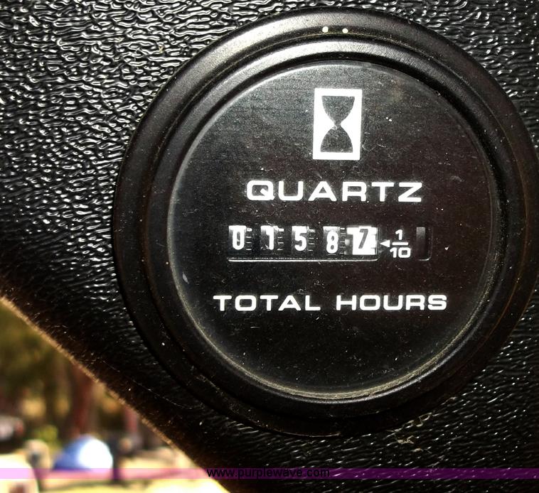 image for item B5056 2007 Mustang 2054 skid loader