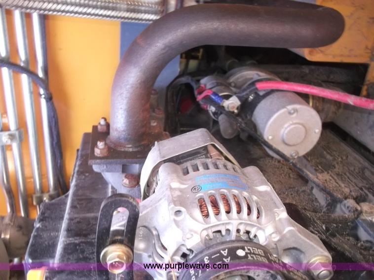 image for item B5056 2007 Mustang 2054 skid loader