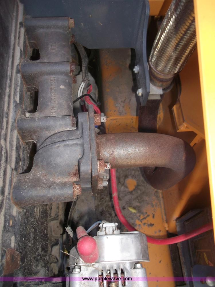 image for item B5056 2007 Mustang 2054 skid loader