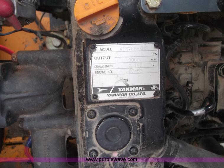 image for item B5056 2007 Mustang 2054 skid loader