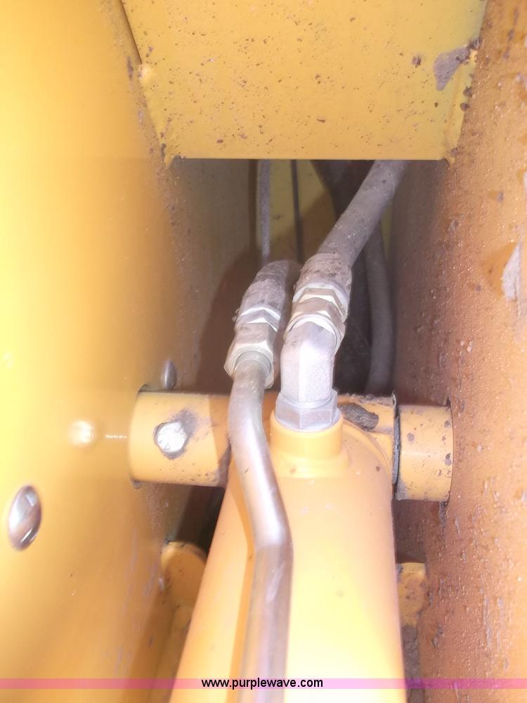 image for item B5056 2007 Mustang 2054 skid loader