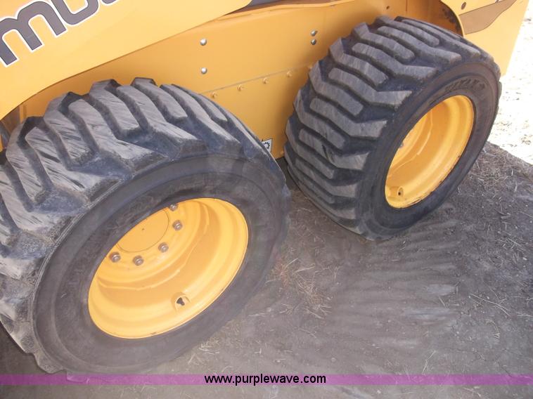 image for item B5056 2007 Mustang 2054 skid loader