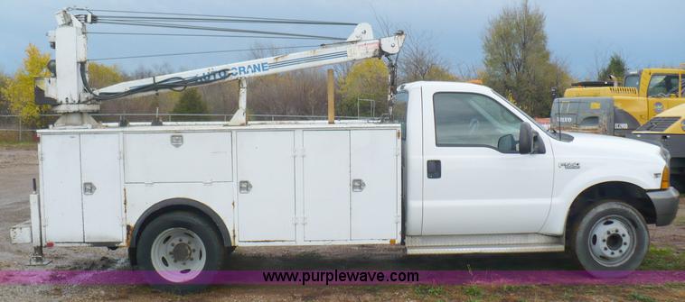 image for item B6012 1999 Ford F550 Super Duty pickup truck