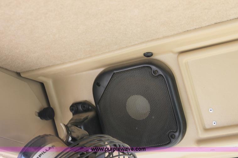 image for item B8577 2001 Caterpillar 140H motor grader