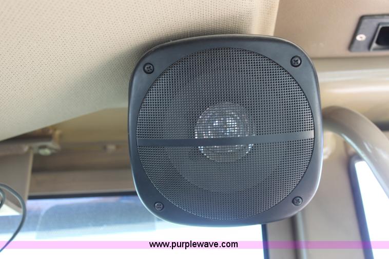 image for item B8578 1998 John Deere 770CH motor grader