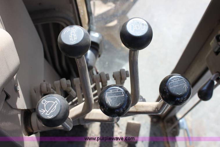 image for item B8578 1998 John Deere 770CH motor grader