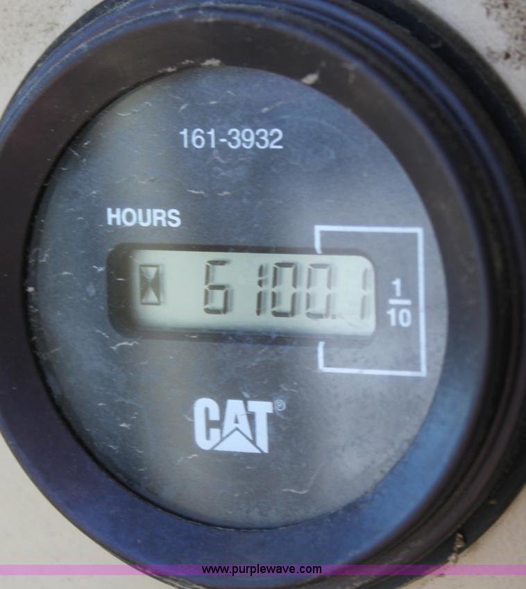 image for item B8579 2000 Caterpillar 140H motor grader