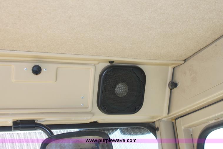 image for item B8579 2000 Caterpillar 140H motor grader