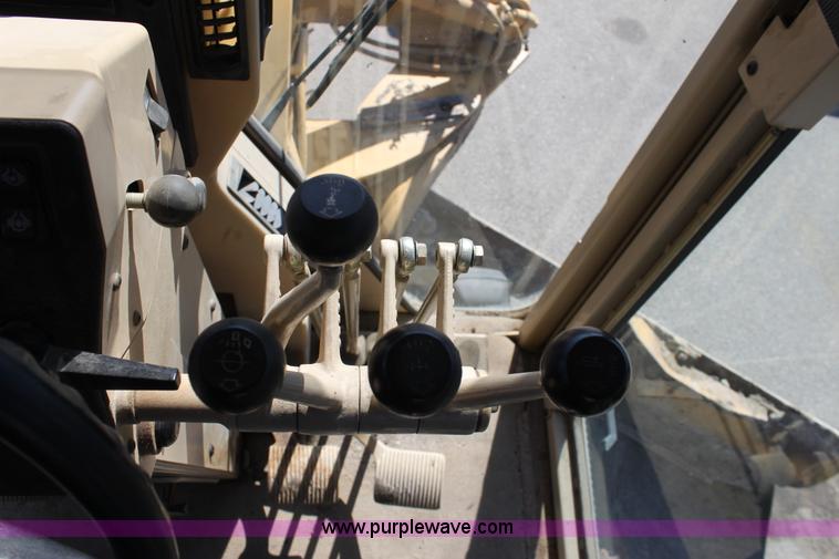 image for item B8579 2000 Caterpillar 140H motor grader