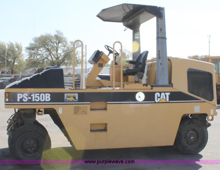 image for item B8619 Caterpillar PS-150B pneumatic compactor