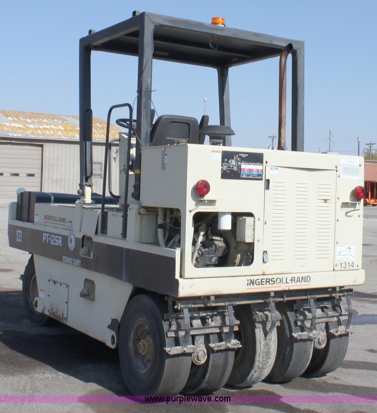 image for item B8620 Ingersoll Rand PT-125R pneumatic compactor