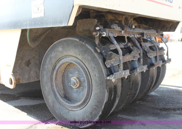 image for item B8620 Ingersoll Rand PT-125R pneumatic compactor