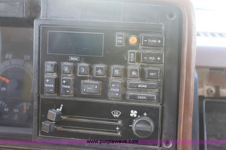 image for item B8663 1990 Chevrolet Kodiak dump truck