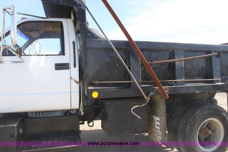 image for item B8663 1990 Chevrolet Kodiak dump truck