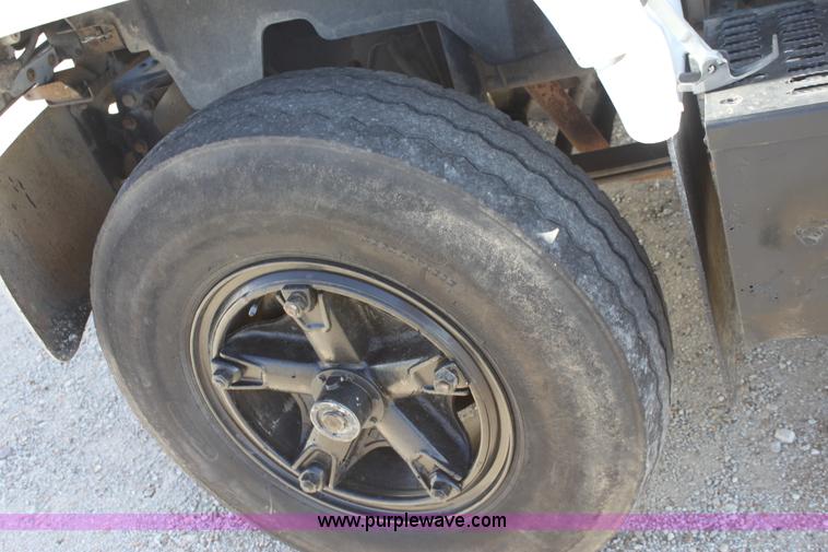 image for item B8663 1990 Chevrolet Kodiak dump truck