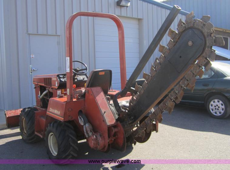 image for item C5120 1988 Ditch Witch 3500 trencher