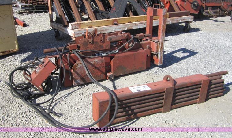 image for item C5122 Ditch Witch 312 pipe pusher