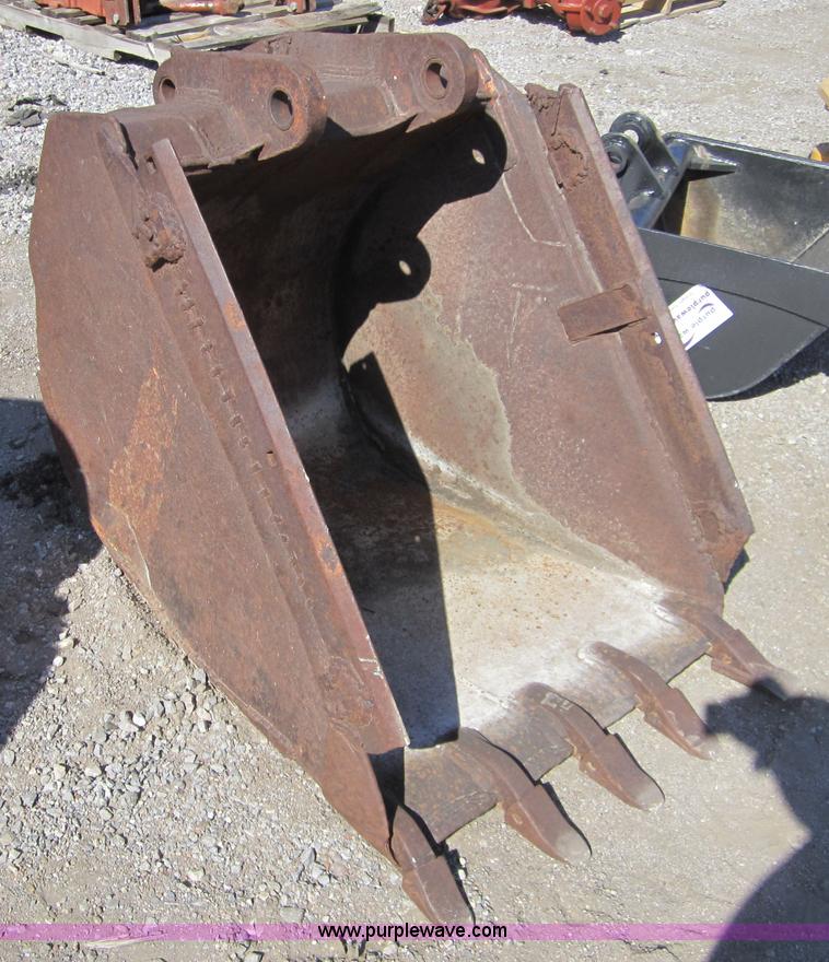 image for item C5124 30"W excavator bucket