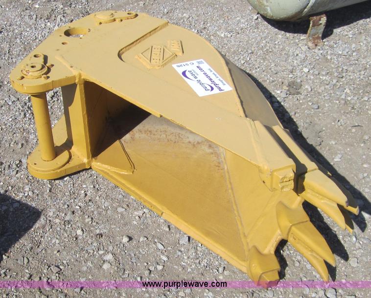 image for item C5126 Hensley 11V16 16" rock bucket