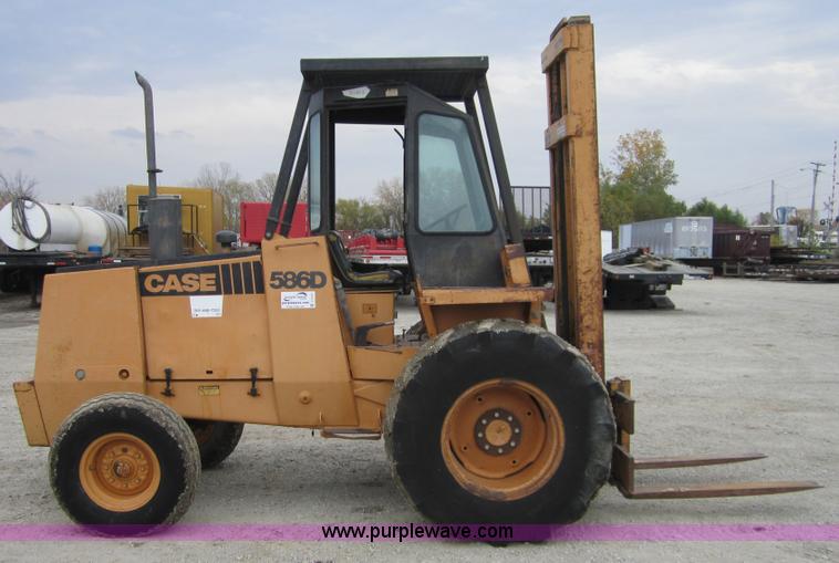 image for item C5157 Case 586D forklift