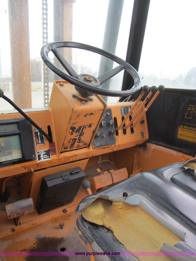 image for item C5157 Case 586D forklift